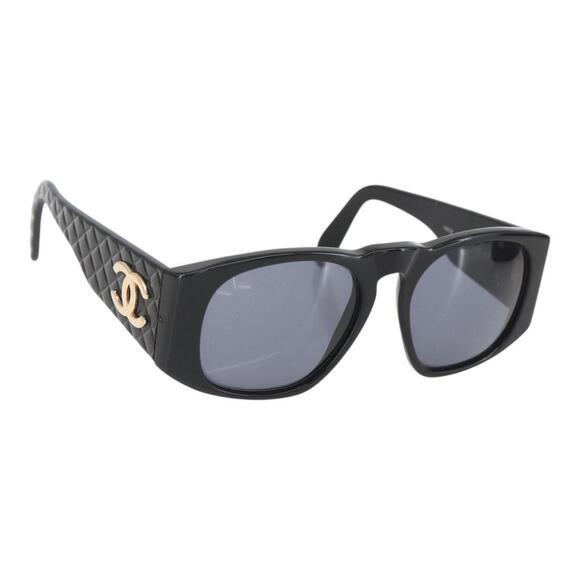 CHANEL Accessories - CHANEL Sunglasses plastic Black CC Auth 159755